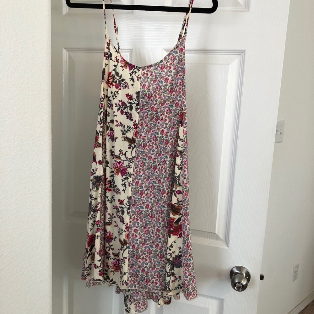 Adorable lace down mini dress by Cecico